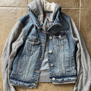 American eagle (XS) hoodie jean jacket